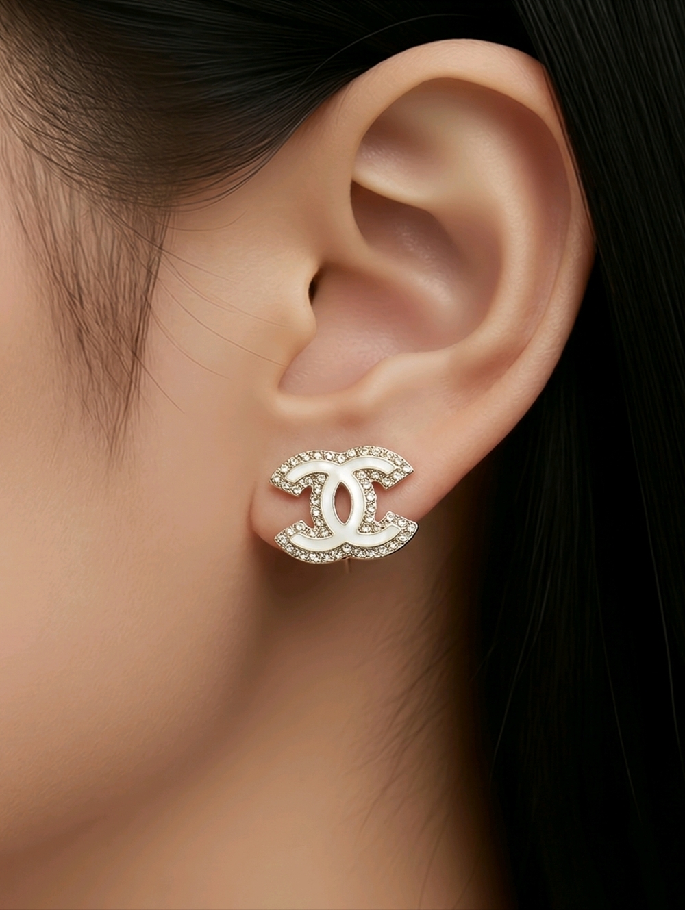 Silver Fashion Earring With Crystals And Mother Of Pearl Accents